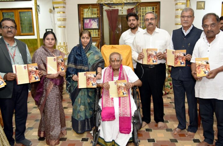 Book on Dr Appaji and Pandit Madan Mohan Malviya released