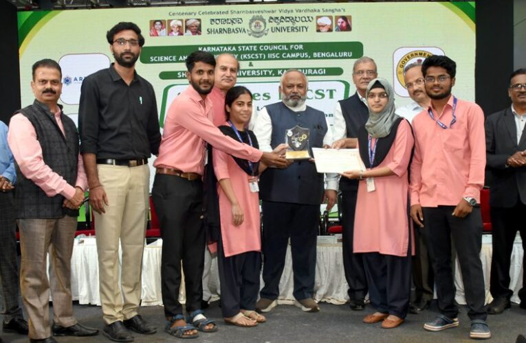 Dayananda Sagar College of Engineering Bengaluru bags Best Performing College Award